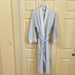 Charter Club Light Blue Lace and Ribbon Patterned Robe 100% Cotton NWOT Medium